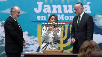 15122312 AUTORIDADES CELEBRAN FESTIVIDAD JUDÍA DE JANUCÁ 03