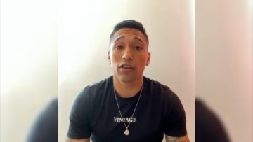 191223DEP03 DECLARACIONES MARIO BRICEÑO TRAS SU LLEGADA 02