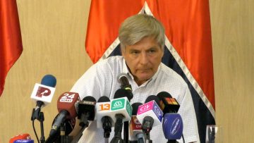 040124DEP02 PUNTO DE PRENSA HAROLD MAYNE-NICHOLLS 04