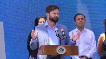 050124DEP01 PRESIDENTE BORIC SE REÚNE CON TRABAJADORES DE JUEGOS PANAMERICANOS 02