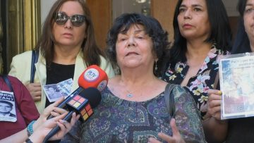 09012405 AGRUPACIONES DE DD.HH. PIDEN LA RENUNCIA DEL GENERAL YÁÑEZ 02
