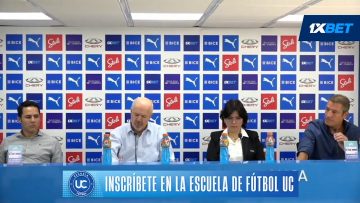 090124DEP03 PRESENTACIÓN DE LA NUEVA CANCHA EN EL ESTADIO DE UNIVERSIDAD CATÓLICA 01