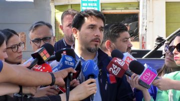10012407 AUTORIDADES VERIFICAN CALIDAD DE AGUA POTABLE EN ESTANQUE 01