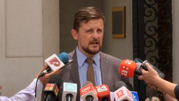 15012411 PARLAMENTARIOS ENTREGAN CARTA A LA MINISTRA DEL INTERIOR POR HECHOS DE VIOLENCIA 05 (1)