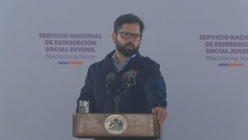 15012413 PRESIDENTE ENCABEZA PUESTA EN MARCHA DE SERVICIO DE REINSERCIÓN SOCIAL JUVENIL (02) (1)