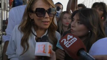 18012401 LLEGADA CATHY BARRIGA A CENTRO DE JUSTICIA 10