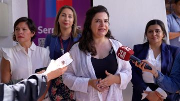 19012410 MINISTRA ORELLANA INAUGURA PRIMER CENTRO DE ATENCIÓN ESPECIALIZADO EN VIOLENCIA DE GÉNERO