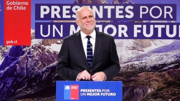 29012405 VOCERÍA MINISTRO ÁLVARO ELIZALDE EN LA MONEDA 01