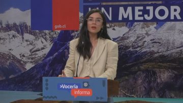 01022404 MINISTRA VALLEJO POR COSENA 07 (1)