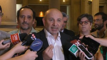 0222410 ENADORES OFICIALISTAS INGRESAN REQUERIMIENTO EN TRIBUNAL CONSTITUCIONAL 26 (1)