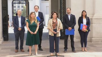 14022405 DECLARACIONES TRAS REUNIÓN CON EXASESORES DE SEBASTIÁN PIÑERA 15