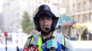 03032409 VOCERIA CARABINEROS POR SUPER LUNES 01