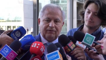 _04032418 DECLARACIONES ABOGADO JUAN CARLOS MANRÍQUEZ TRAS AUDIENCIA 1