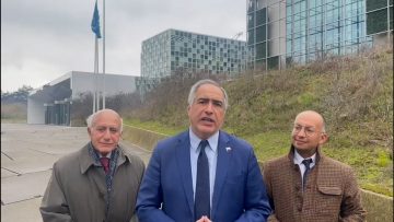 12032403 SENADOR CHAHUÁN Y EXEMBAJADOR HADAD TRAS SER RECIBIDOS EN LA CPI 02