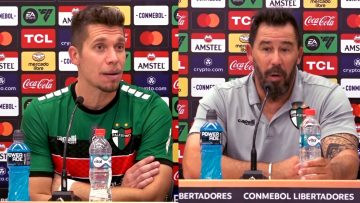 120324DEP05 CONFERENCIA PALESTINO DT PABLO SÁNCHEZ Y EL ARQUERO CESAR RIGAMONTI 11