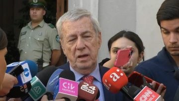 15032408 PUNTO DE PRENSA MINISTRO ALBERTO VAN KLAVEREN 07