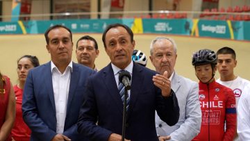 150324DEP02 MINISTRO PIZARRO MUNDIAL CICLISMO 01
