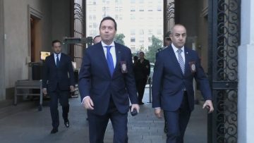 21032402 APOYO LLEGADA NUEVO DIRECTOR PDI A LA MONEDA 05