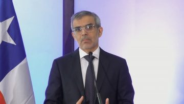 21032404 MINISTRO DE JUSTICIA SOBRE SEMINARIO MEDIACIÓN PENAL JUVENIL 17}