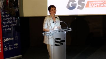 27032414 MINISTRA TOHÁ EN SEMINARIO SOBRE NUEVA ALAMEDA 10