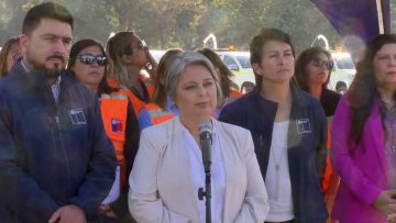 6032408 MINISTRA DEL TRABAJO Y DIRECTOR NACIONAL DEL TRABAJO PARTICIPAN EN LA RECEPCIÓN DE CAMIONETAS Y EQUIPOS PARA REFORZAR FISCALIZACIONES DE LA DT EN ZONAS RURALES (6)