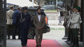 01042404 HONORES AL PRESIDENTE BORIC EN LA MONEDA (2)
