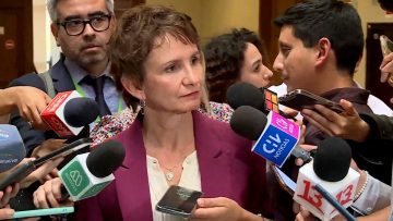 030424C07 DECLARACIONES MINISTRA TOHÁ EN EL CONGRESO 01