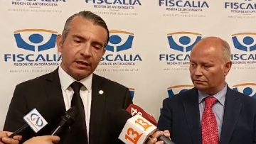 04042428 DECLARACONES FISCAL REGIONAL DE ANTONFAGAST JUAN CASTRO BEKIOS POR CASO TOMARTE 016