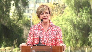 05042304 APOYO EVELYN MATTHEI 26