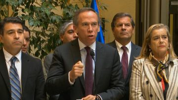 090424C10 BANCADA UDI PIDE LA RENUNCIA DEL MINISTRO DE EDUCACIÓN NICOLÁS CATALDO 03