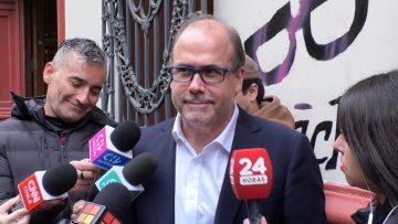 15042418 DECLARACIONES ALBERTO UNDURRAGA POST REUNION EN EL PS 01
