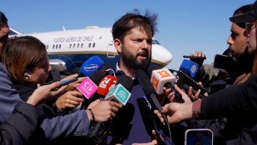 16042406 DECLARACIONES PRESIDENTE BORIC AL LLEGAR A ANTOFAGASTA 9