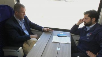 17042409 APOYOS VIAJE SANTIAGO CHILLAN EN TREN JUNTO AL PRESIDENTE BORIC 22