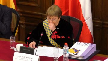 20042409 APOYO MICHELLE BACHELET TOSIENDO 02