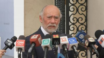 22042414 DECLARACIONES DIPUTADO IVÁN FLORES 01