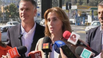 23042405 CANDIDATOS A ALCALDES DE LA OPOSICIÓN SE REÚNEN A CONVERSAR PROBLEMÁTICAS COMUNALES(2)