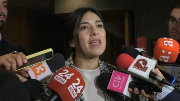26042411 KAROL CARIOLA TRAS CUENTA PÚBLICA DEL FISCAL NACIONAL 04