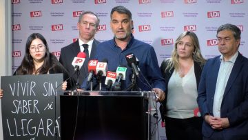 27042439 PUNTO DE PRENSA UDI 01