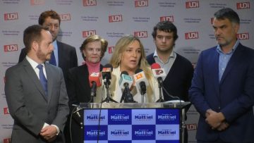 05042403 -PUNTO DE PRENSA DE LA DIRECTIVA DE LA UDI 01