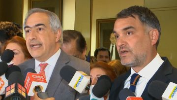 080524C07 DECLARACIONES SENADORES CHAHUÁN Y MACAYA TRAS COMISIÓN MIXTA DE SALUD POR LEY CORTA DE ISAPRES 13