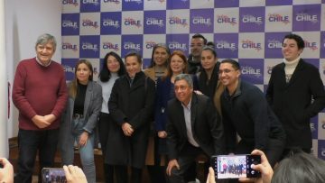 24052404 PUNTO DE PRENSA OFIALISMO Y DC25