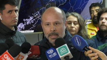 25052410 DIRECTOR DE CONAF SE REFIERE A LA DETENCIÓN DE BRIGADISTA POR MEGAINCENDIO 03