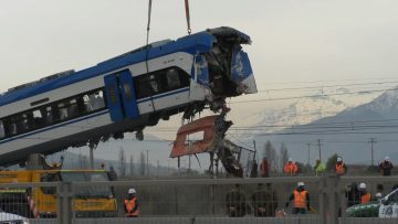 20062412 TRABAJOS PARA SACAR TRENES DE LA VÍA 03
