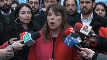 15072402 PUNTO DE PRENSA DIRECTIVA FRENTE AMPLIO 40