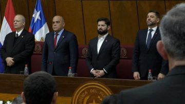 170724PAR03 PRESIDENTE BORIC VISITA EL CONGRESO DE PARAGUAY 01