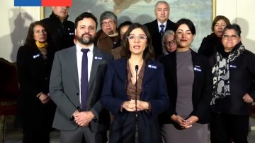 23082401 MINISTRA VALLEJO SOBRE DE DIRIGENTES SOCIALES 01
