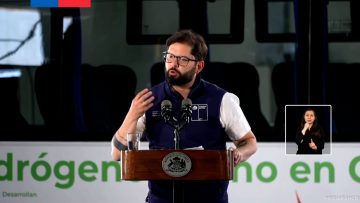 11122406 PRESIDENTE BORIC EN LANZAMIENTO DE BUS A HIDRÓGENO 07