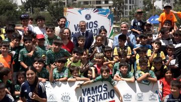 17122406 VAMOS AL ESTADIO 01