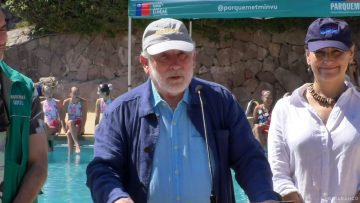 21122401 MINISTROS INAUGURAN TEMPORADA DE PISCINA EN PARQUEMET 01