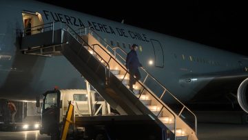 03012501 ARRIBO PRESIDENTE BORIC Y SU COMITIVA A PUNTA ARENAS 1